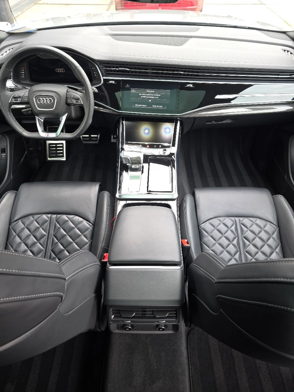 Audi interieur na reiniging